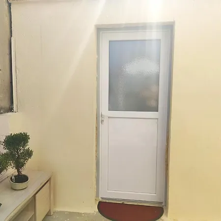 Studio 2